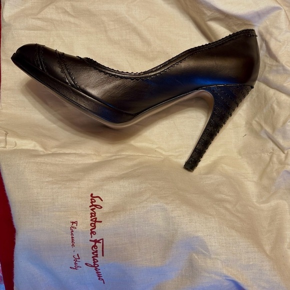 Salvatore Ferragamo Black Leather Heels - Picture 3 of 11